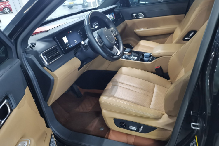 理想汽车 理想ONE 2020款 增程6座版中控内饰19