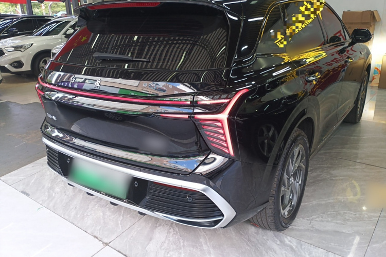 红旗HS3 PHEV 2024款 PHEV 115km 劲为版车身外观6005