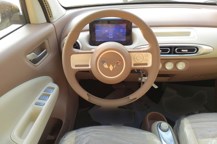 五菱汽车 宏光MINIEV 2025款 四门版 进阶款中控内饰13