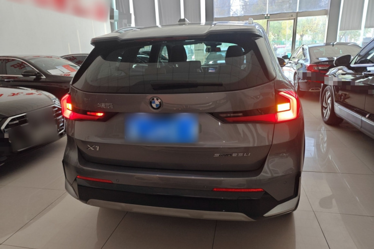 宝马X1 2023款 sDrive25Li X设计套装车身外观6004