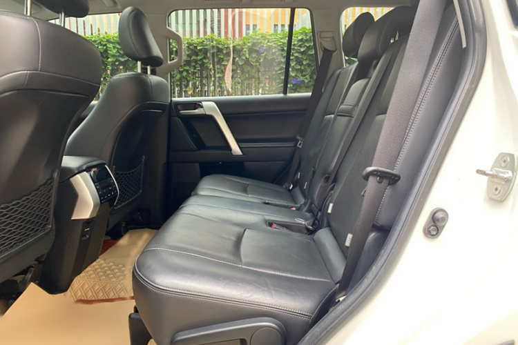 丰田 普拉多 2019款 3.5L 自动TX-L尊享版中控内饰7006