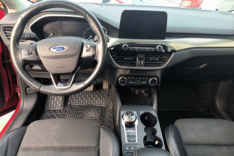 福特 福克斯 2020款 两厢 EcoBoost 180 自动锋潮型中控内饰12