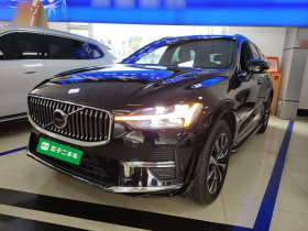 沃尔沃XC60 2025款 B5 四驱智远豪华版