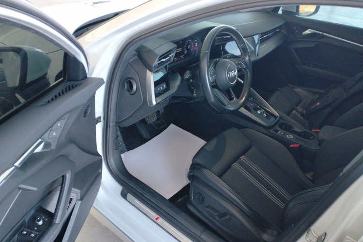 奥迪A3 2024款 Sportback 35 TFSI 时尚运动型中控内饰20