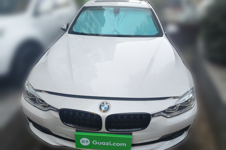 宝马3系 2019款 320Li 时尚型车身外观2