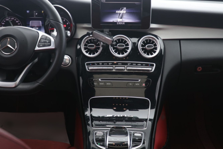 奔驰C级 2018款 C 200 运动版中控内饰7003