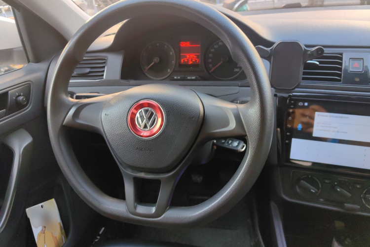 大众 桑塔纳 2016款 1.4L 手动风尚版中控内饰13