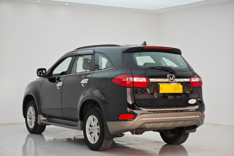 江铃 驭胜S350 2016款 2.0T 自动两驱汽油超豪华版7座车身外观6003