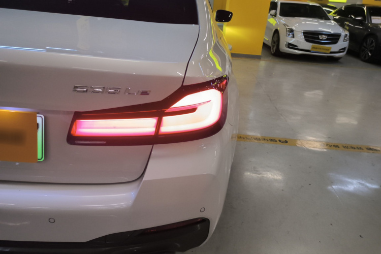 宝马5系新能源 2021款 535Le 先锋版M运动套装车身外观6006