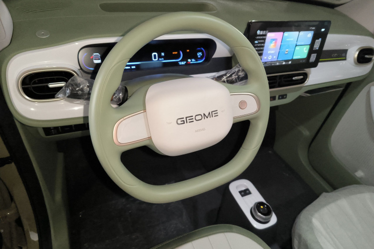 吉利银河 2025款 210km 熊猫骑士局部细节13