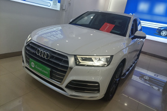 奥迪Q5L 2020款 改款 40 TFSI 荣享时尚型