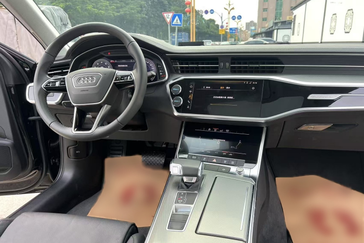 奥迪A6L 2020款 45 TFSI quattro 臻选致雅型中控内饰7002