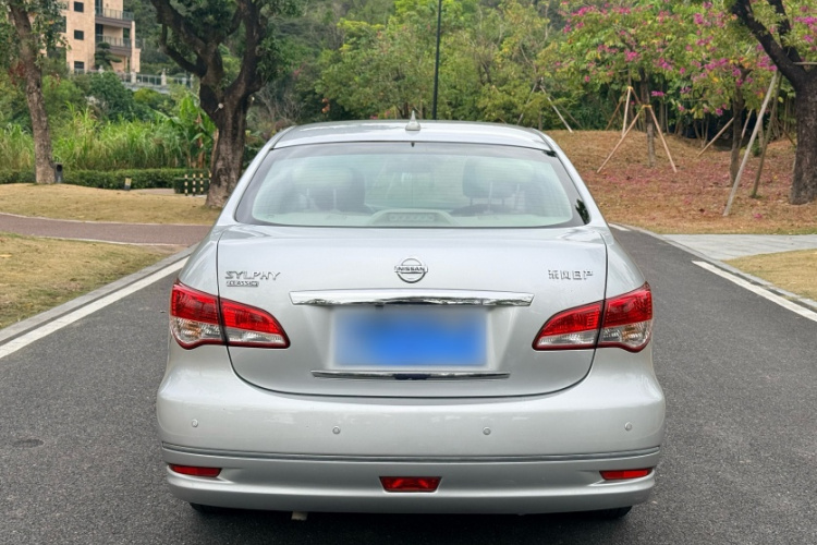 日产 轩逸 2012款 经典 1.6XE 自动舒适版车身外观6004