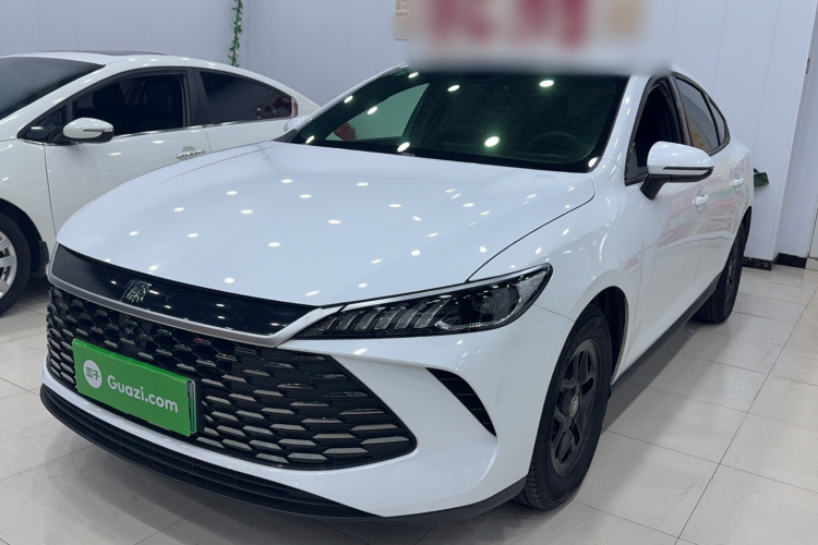 比亚迪 秦PLUS 2025款 DM-i 智驾版 55KM领先型车身外观6002