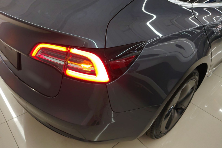 特斯拉 Model 3 2019款 标准续航后驱升级版车身外观9