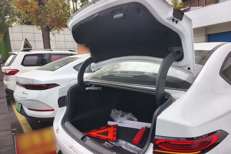 比亚迪 秦PLUS 2025款 DM-i 智驾版 55KM领先型机舱底盘23