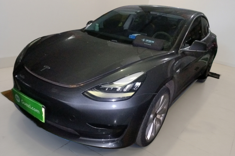 特斯拉 Model 3 2019款 标准续航后驱升级版车身外观1