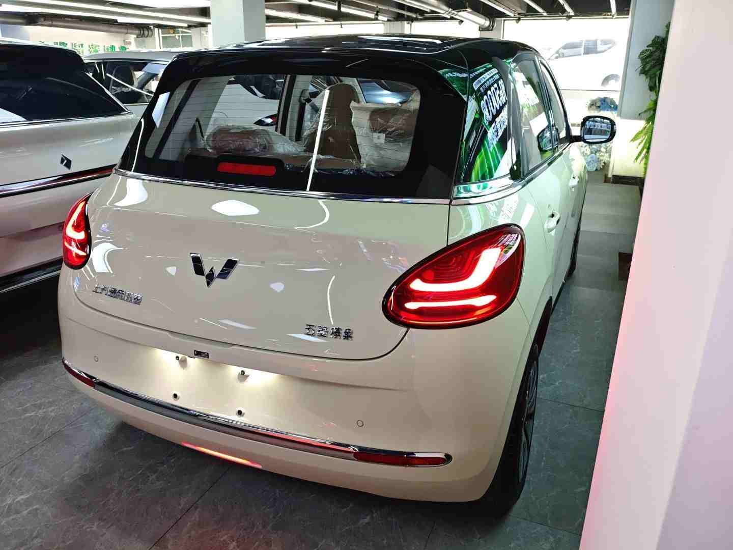 车辆右后45度视角