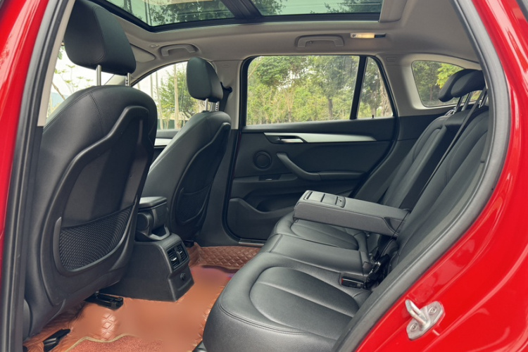 宝马X1 2018款 sDrive20Li 领先型中控内饰7001