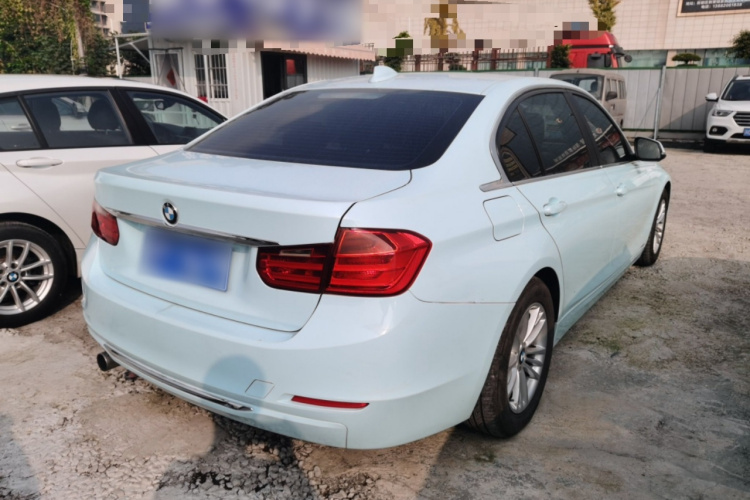 宝马3系 2015款 320Li 超悦版时尚型车身外观7