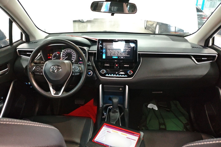 丰田 锋兰达 2022款 2.0L CVT豪华PLUS版中控内饰7002