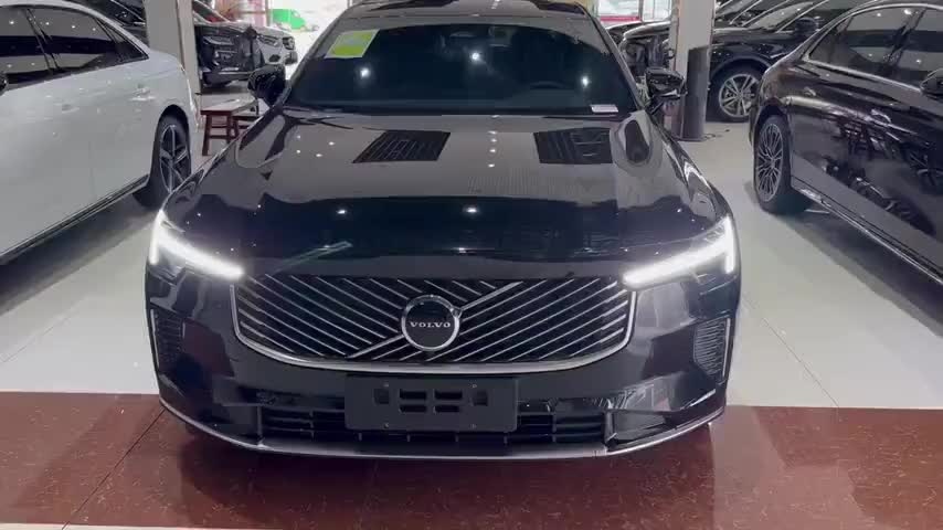 沃尔沃S90 2026款 B5 智逸豪华版实拍1