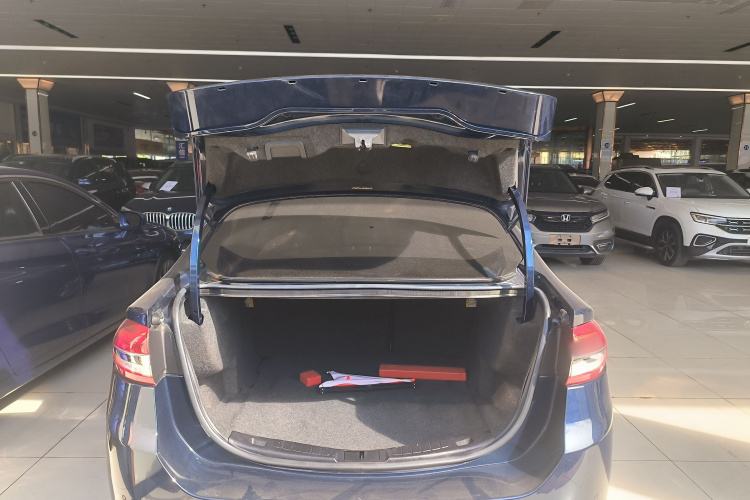 福特 蒙迪欧 2017款 改款 EcoBoost 180 时尚型局部细节23