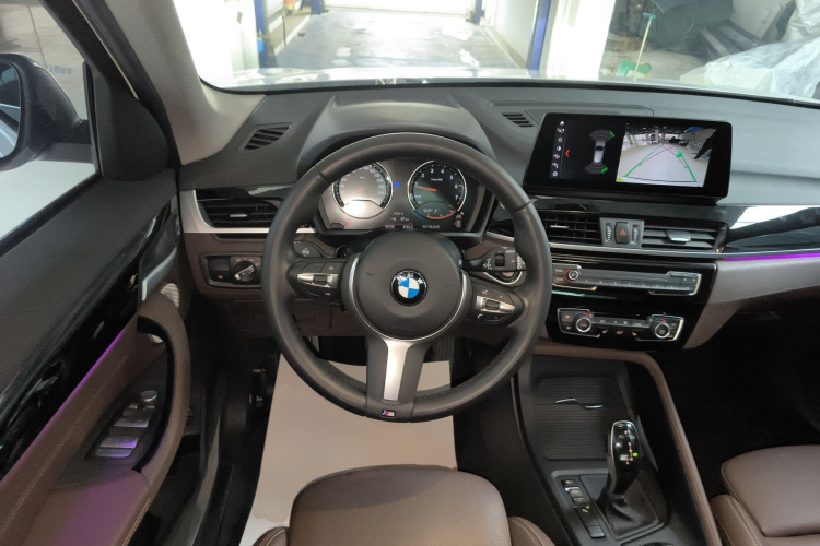 宝马X1 2022款 sDrive25Li 领先型中控内饰13