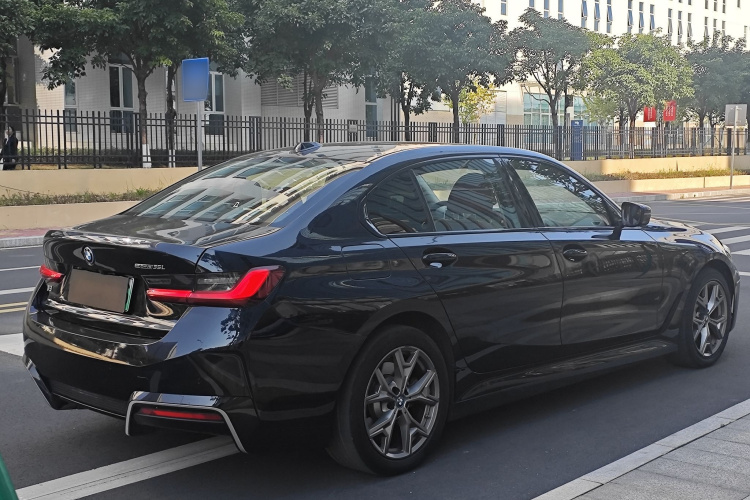 宝马i3 2022款 eDrive 35 L车身外观6004