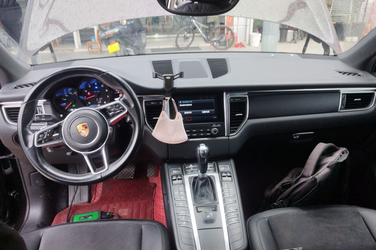 保时捷 2017款  Macan 2.0T中控内饰12