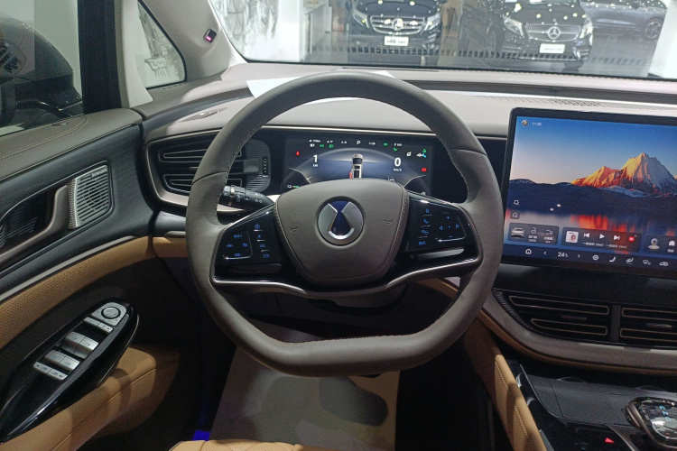 腾势D9 2022款 DM-i 970 四驱旗舰型局部细节13