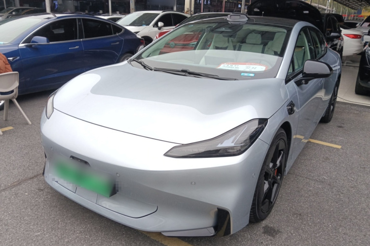 昊铂GT 2023款 710后驱超充Max版车身外观1