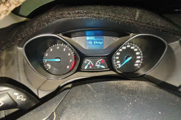 福特 福克斯 2012款 两厢 1.6L 自动风尚型局部细节14