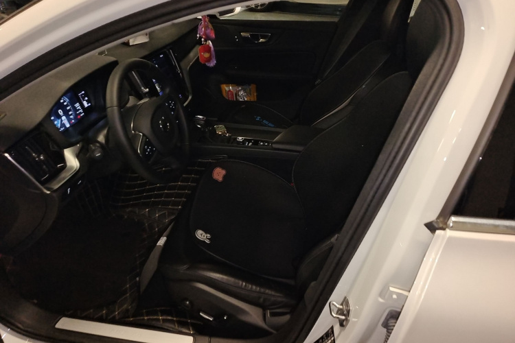 沃尔沃S60 2020款 T4 智逸豪华版局部细节19