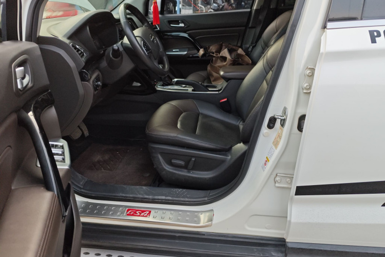 广汽传祺 传祺GS4 2015款 200T G-DCT豪华版中控内饰20