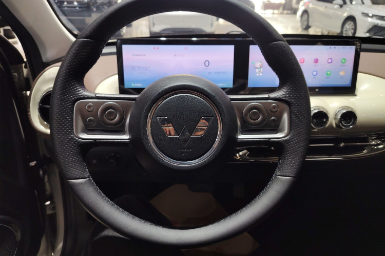 五菱汽车 五菱缤果 2023款 410km 灵犀尊享款中控内饰13