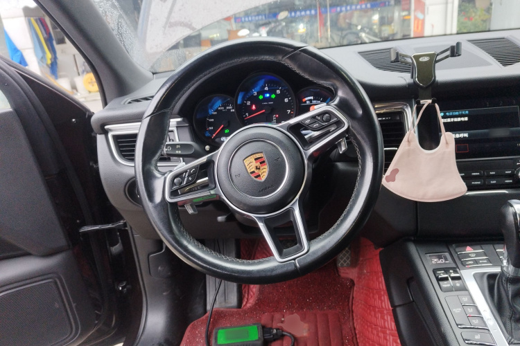 保时捷 2017款  Macan 2.0T中控内饰13