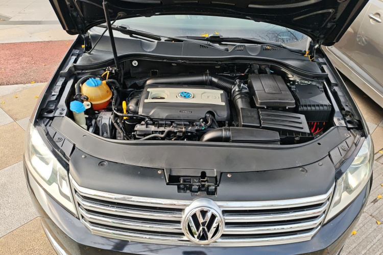 大众 迈腾 2015款 1.8TSI 豪华型机舱底盘24