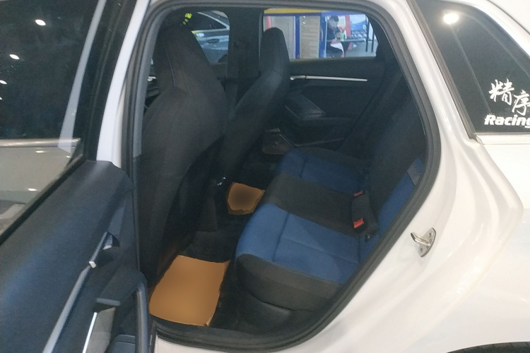奥迪A3 2023款 Sportback 35 TFSI 进取致雅型中控内饰21