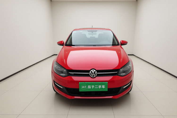 大众 Polo 2011款 1.4L 手动致尚版车身外观2