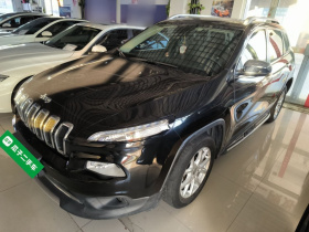 Jeep 自由光 2017款 2.0L 优越版