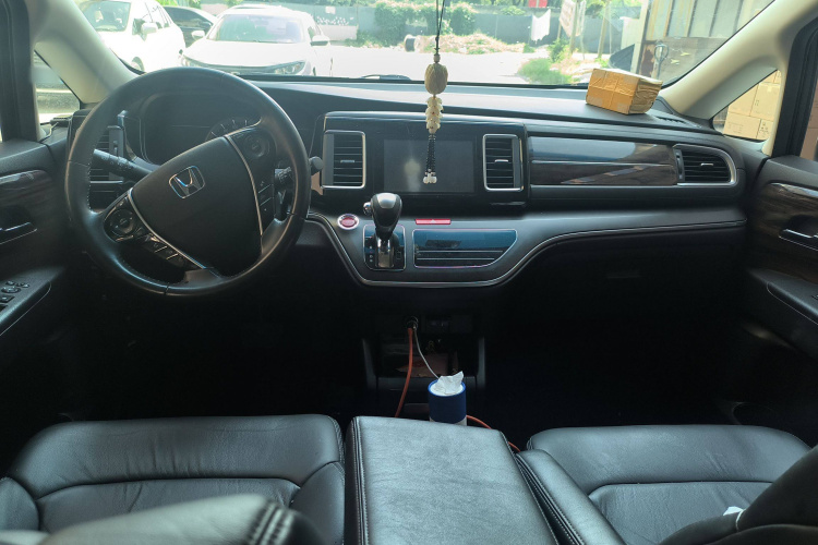 本田 艾力绅 2016款 2.4L 豪华版中控内饰7002