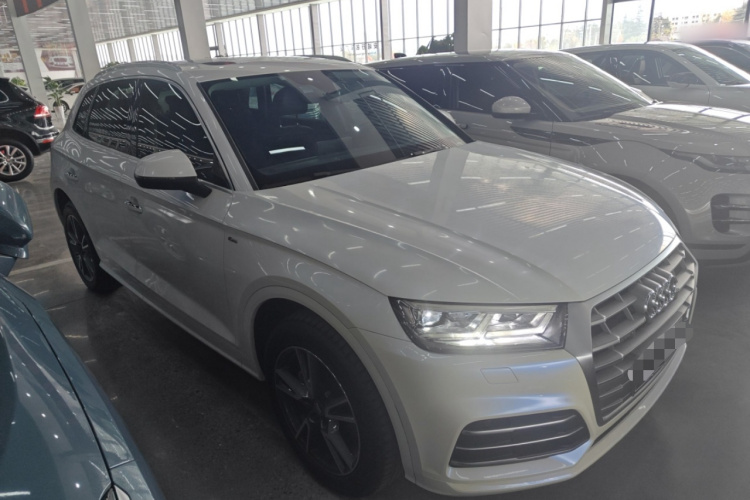 奥迪Q5L 2018款 45 TFSI 尊享时尚型 国V车身外观3