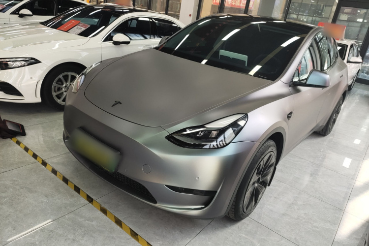 特斯拉 Model Y 2023款 后轮驱动版车身外观1