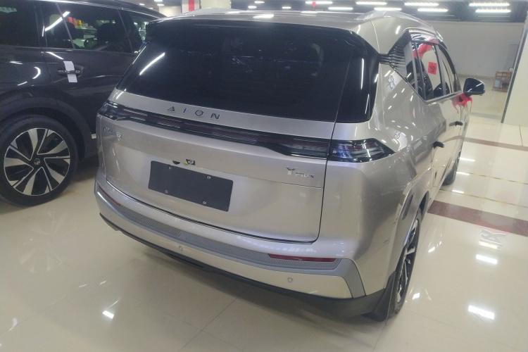 埃安 AION Y 2024款 Plus 510 智驾版车身外观7