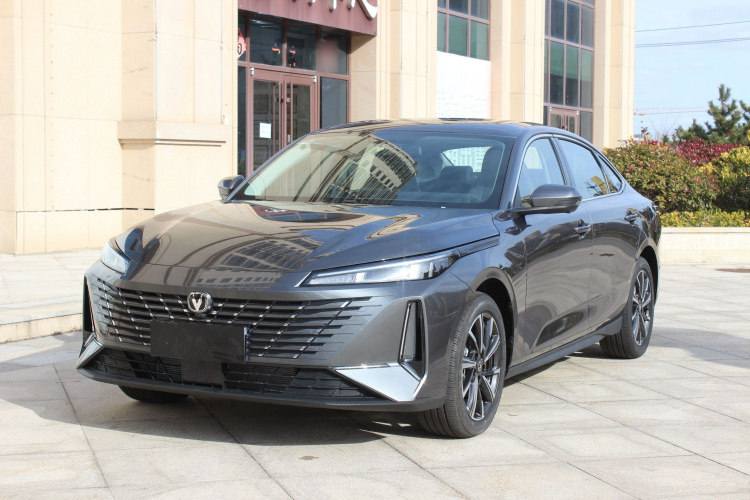 长安 逸动 2025款 蓝鲸 1.5T 500Bar旗舰型车身外观6003