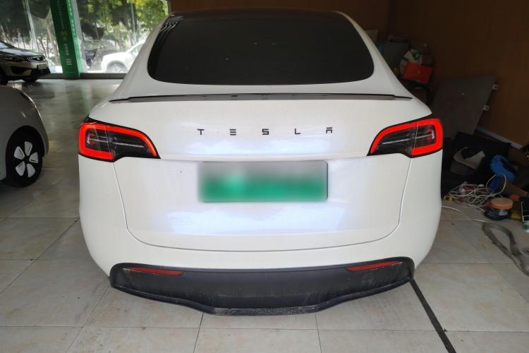 特斯拉 Model Y 2024款 后轮驱动版车身外观6004