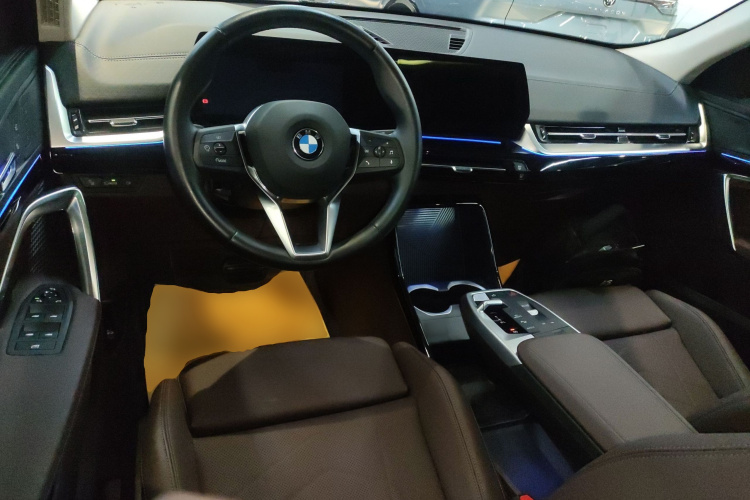 宝马X2(进口) 2024款 sDrive25i M运动套装中控内饰12