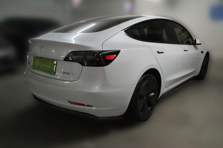 特斯拉 Model 3 2022款 后轮驱动版车身外观7