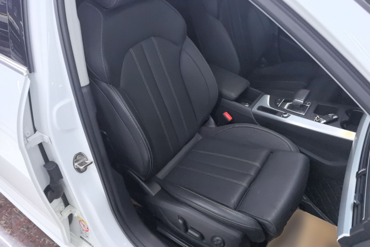 奥迪A4L 2022款 40 TFSI 时尚动感型局部细节41